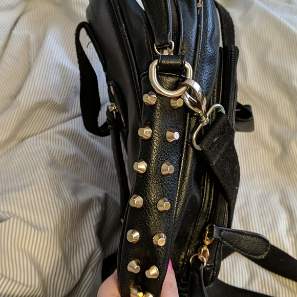 3/$25 Call It Spring Laptop Bag - Picture 3 of 10